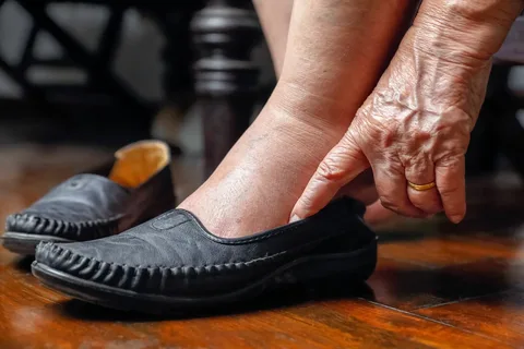 Best Shoes For Seniors With Balance Problems